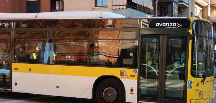Los ayuntamientos exigen a AVANZA que mejore inmediatamente el servicio de autobús e instan al AMB a poner en marcha los mecanismos legales necesarios para garantizar el cumplimiento del contrato